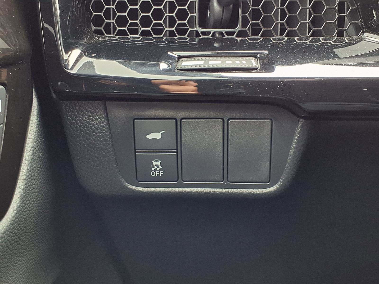 Used 2025 Honda CR-V Sport Touring image 9