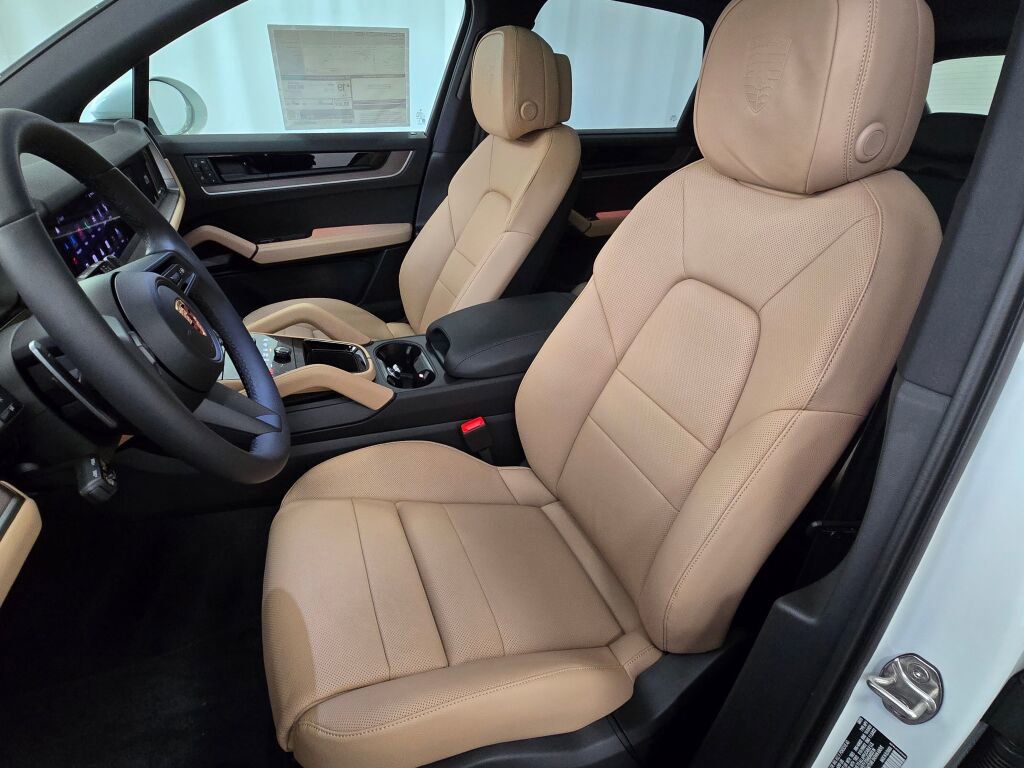 New 2026 Porsche Cayenne image 5