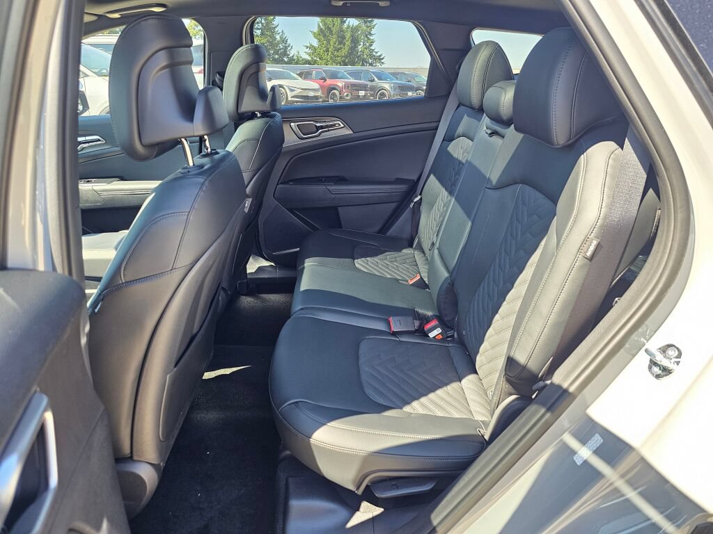 New 2026 Kia Sportage X-Line w/ X-Line Technology Package AWD/4WD image 23
