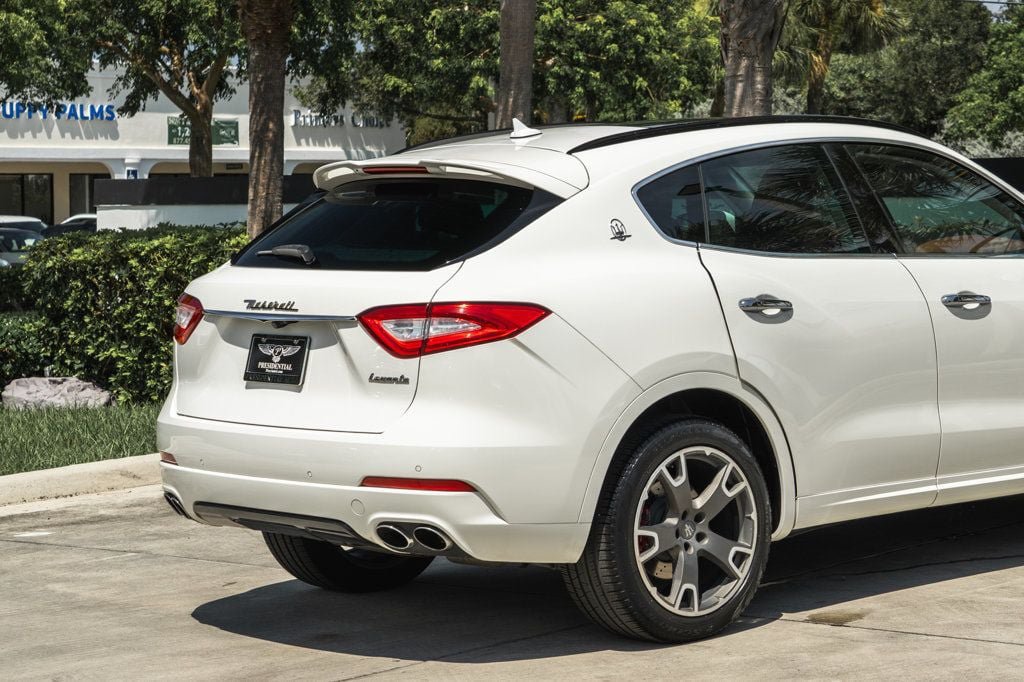 Used 2017 Maserati Levante S AWD/4WD image 6