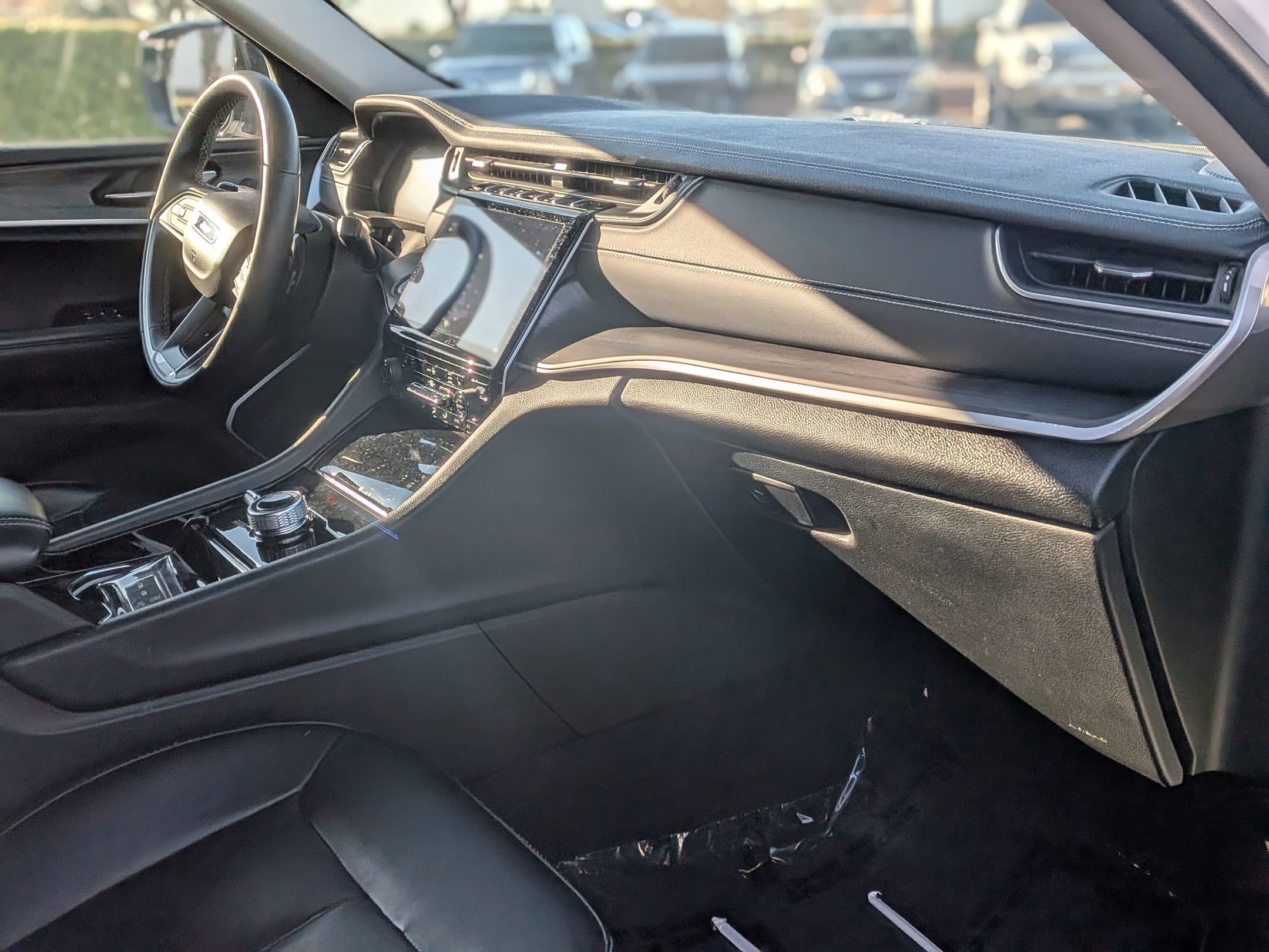 Used 2022 Jeep Grand Cherokee L Limited image 22