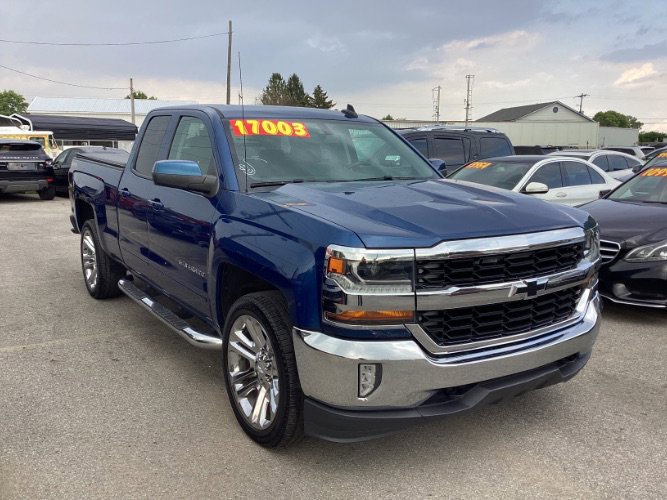 Used 2016 Chevrolet Silverado 1500 LT w/ All Star Edition image 2