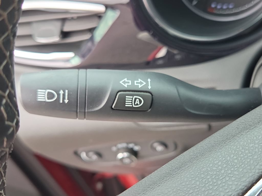 Used 2021 Buick Encore GX Select w/ Advanced Technology Package AWD/4WD image 30