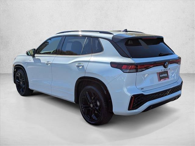 New 2026 Volkswagen Tiguan SE R-Line FWD image 7