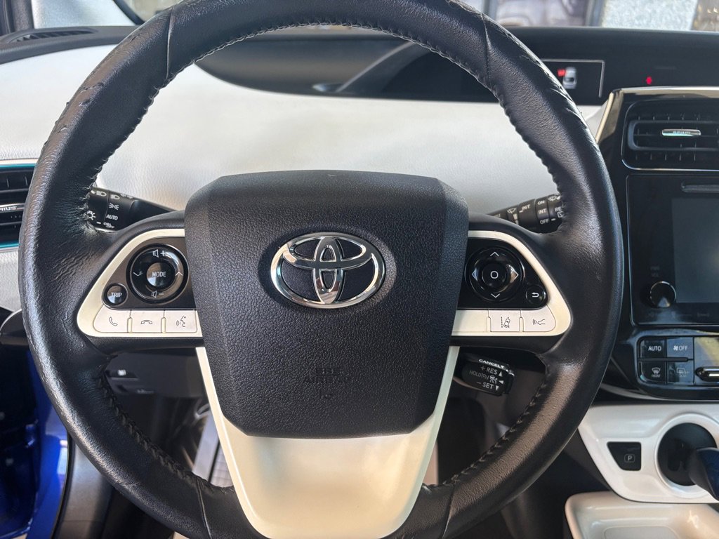 Used 2016 Toyota Prius Four image 8