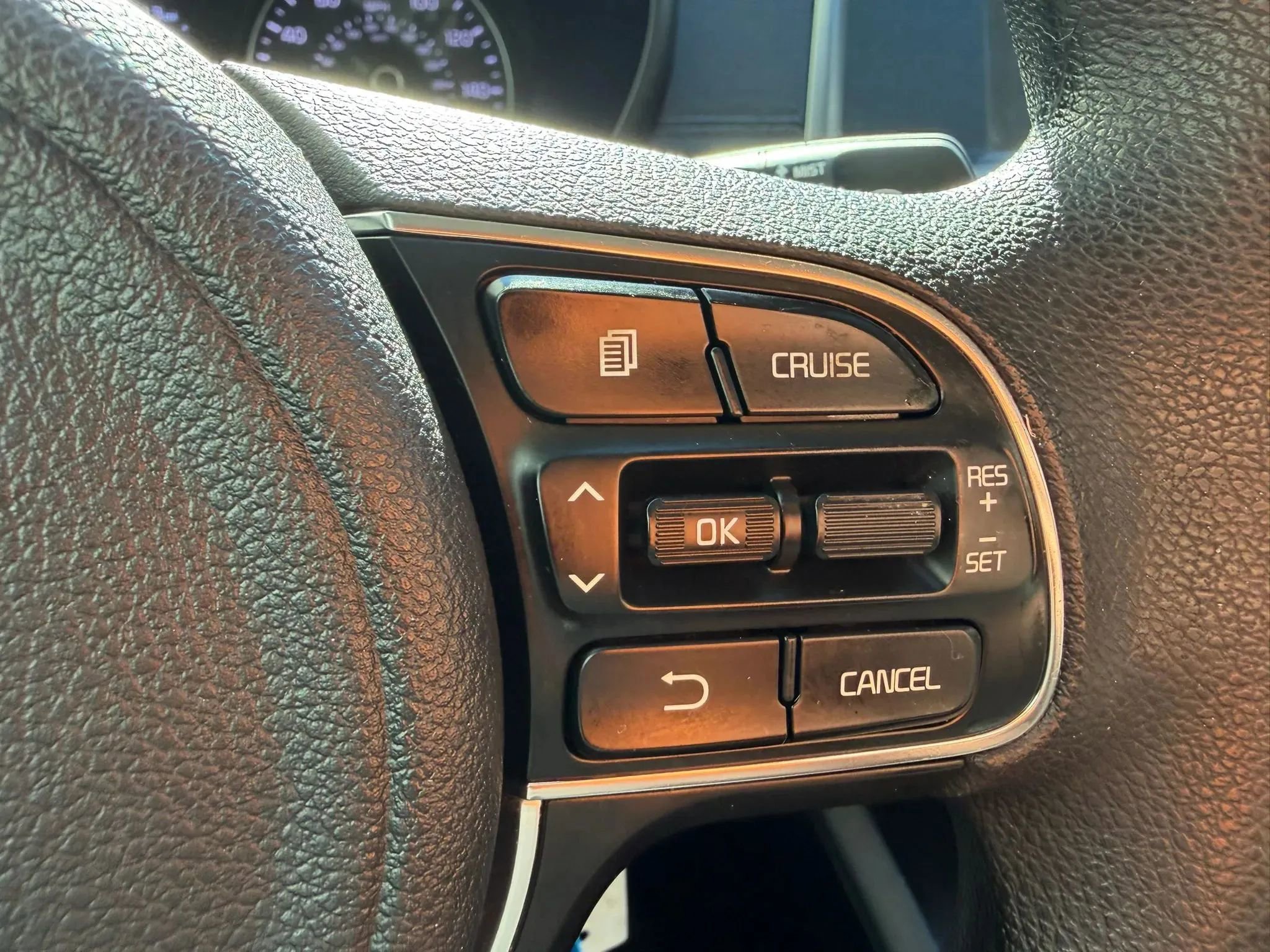 Used 2018 Kia Optima LX w/ 17" Alloy Wheels Package image 14