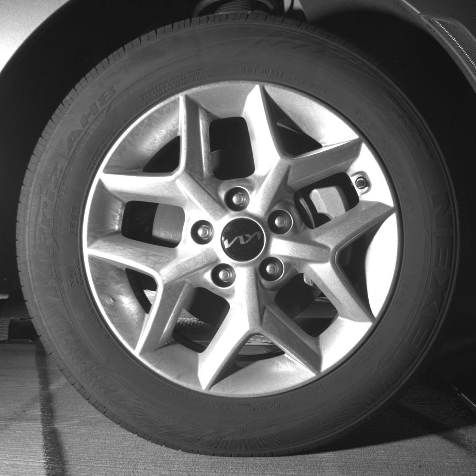Used 2025 Kia Soul LX w/ LX Technology Package FWD image 15