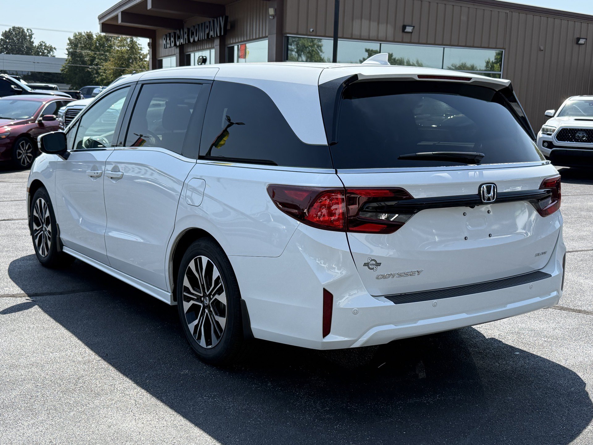 Used 2026 Honda Odyssey Elite image 6