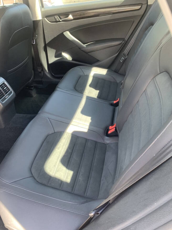 Used 2014 Volkswagen Passat TDI SEL Premium FWD image 16