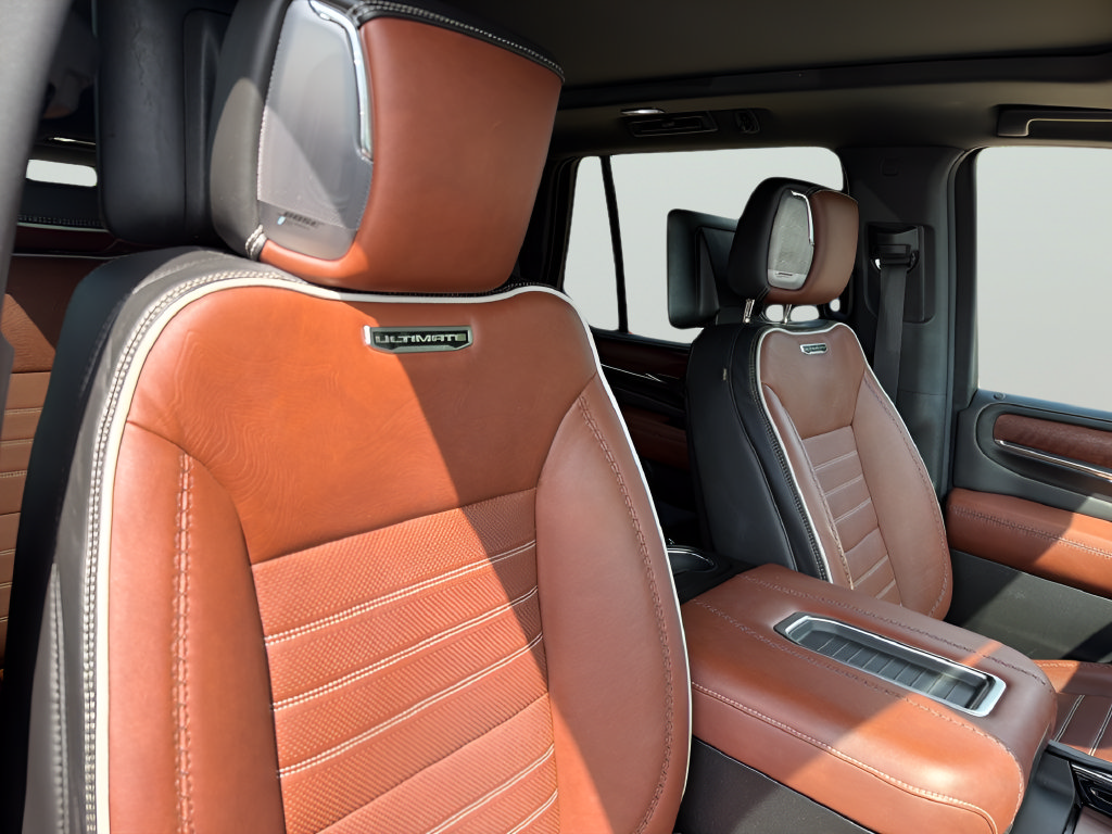 Used 2023 GMC Yukon Denali Ultimate AWD/4WD image 37