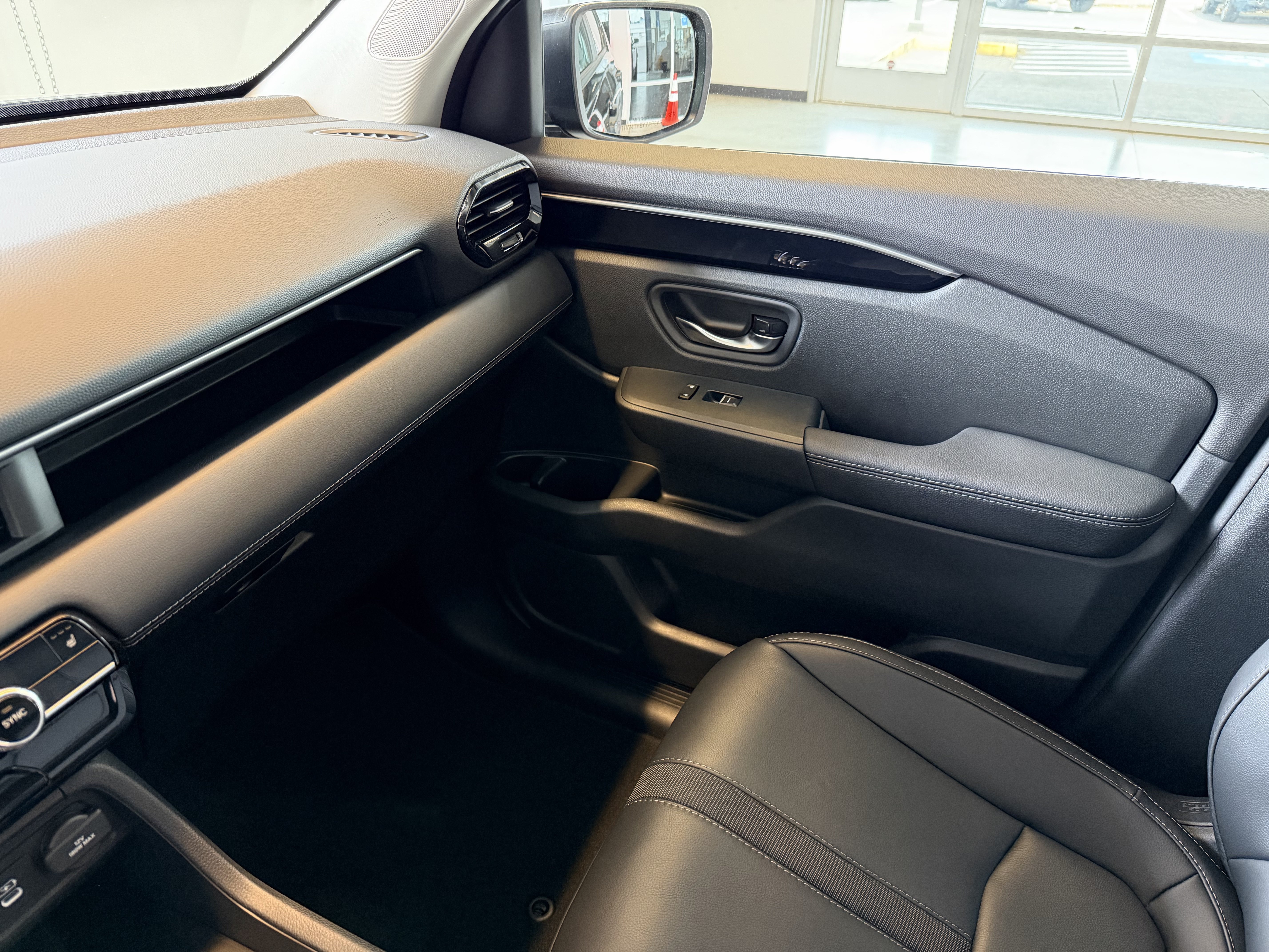 Used 2026 Honda Passport RTL image 14