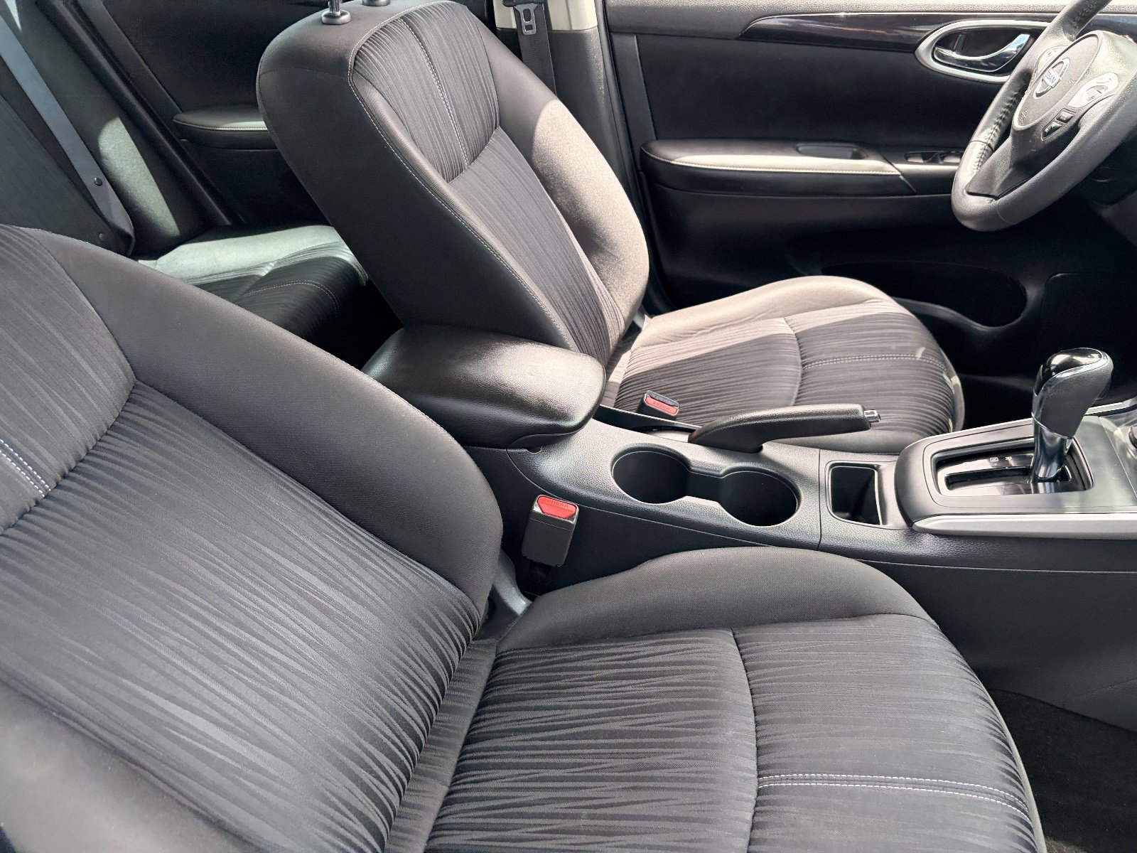 Used 2017 Nissan Sentra SV FWD image 9