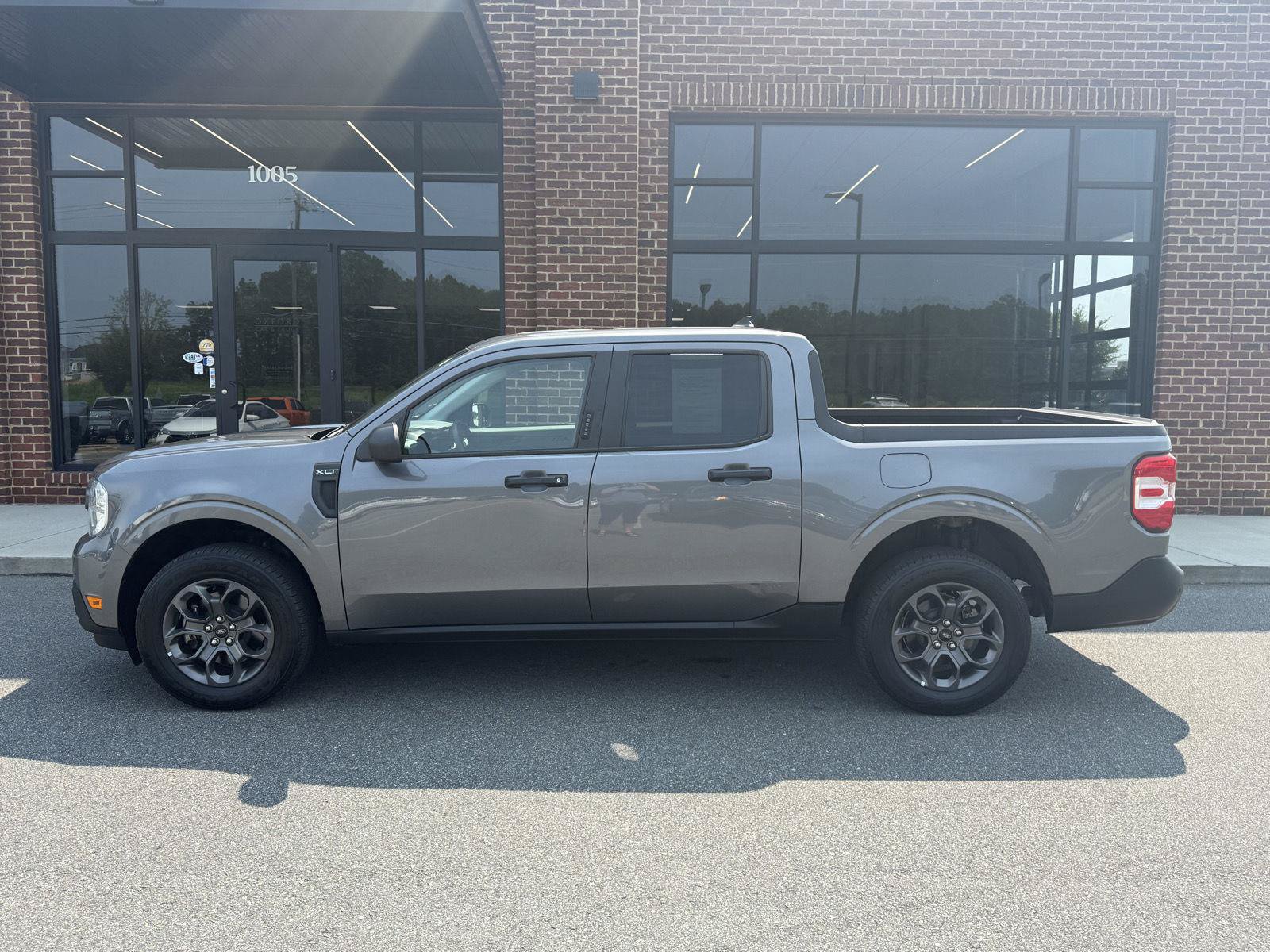 Used 2022 Ford Maverick XLT w/ Equipment Group 300A Standard AWD/4WD image 3