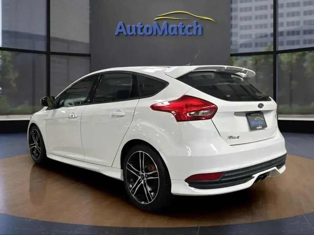 Used 2017 Ford Focus ST w/ Equipment Group 402A image 7