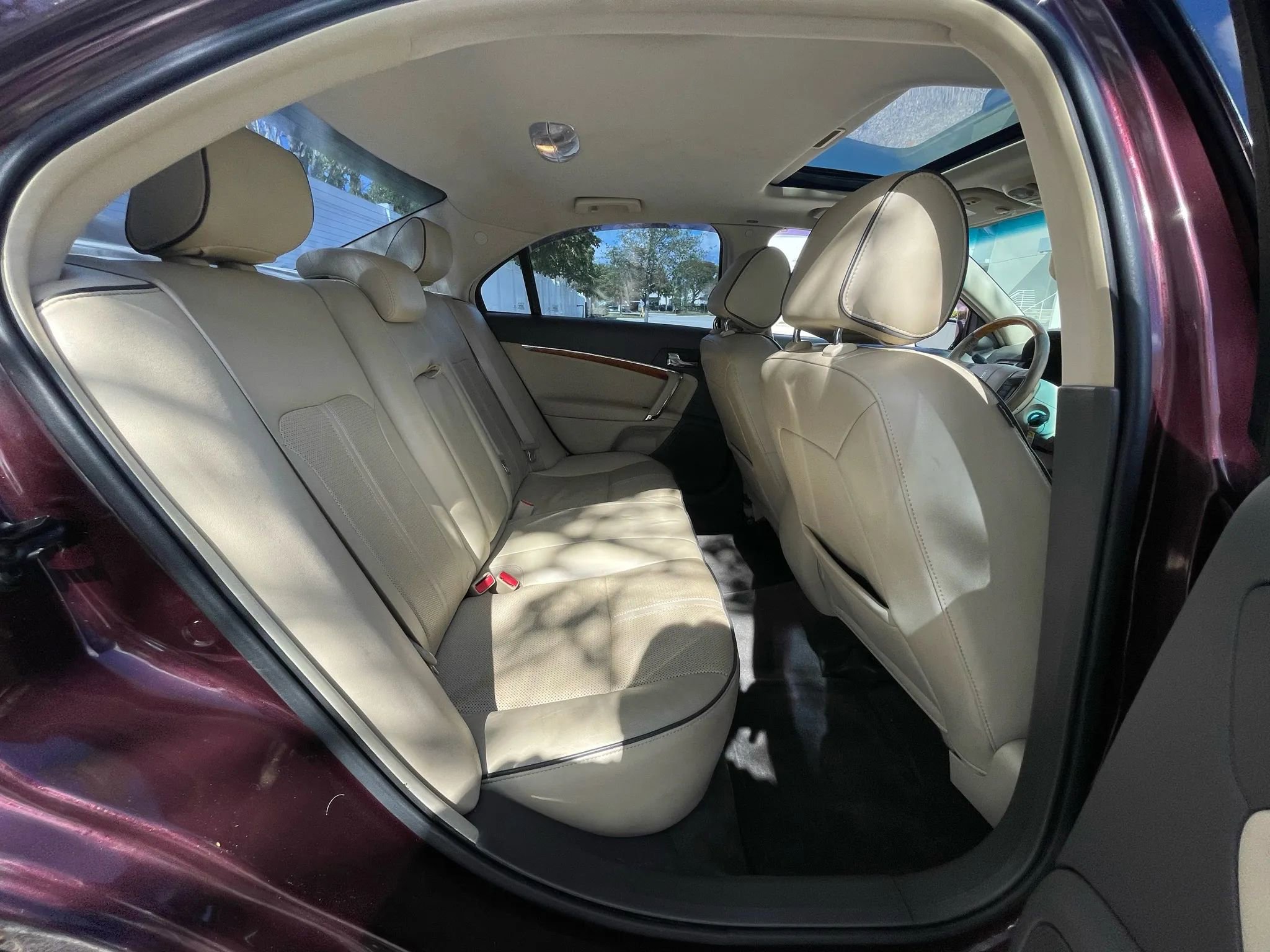 Used 2011 Lincoln MKZ Hybrid image 31