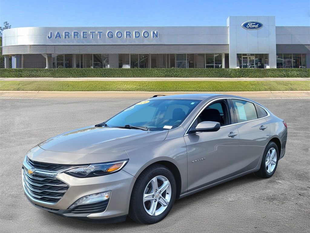 Used 2024 Chevrolet Malibu LT image 2
