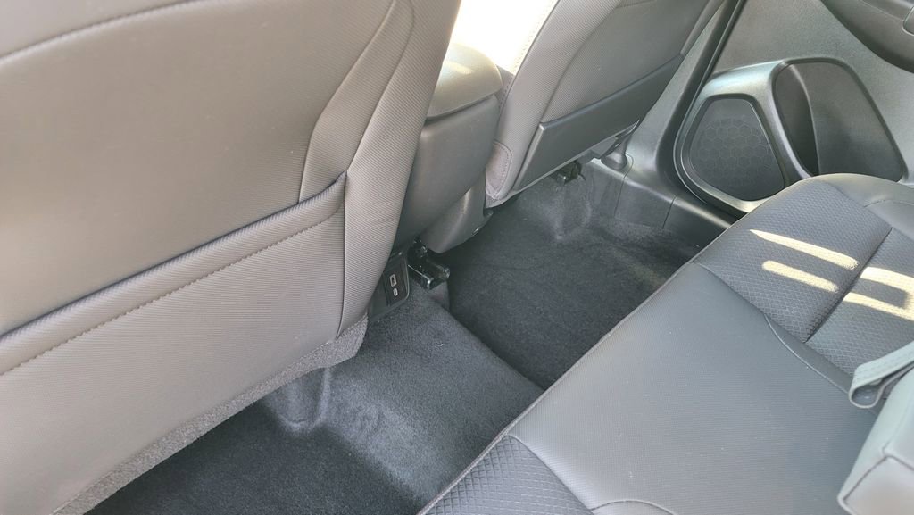 Used 2023 Chevrolet TrailBlazer RS w/ Convenience Package image 26