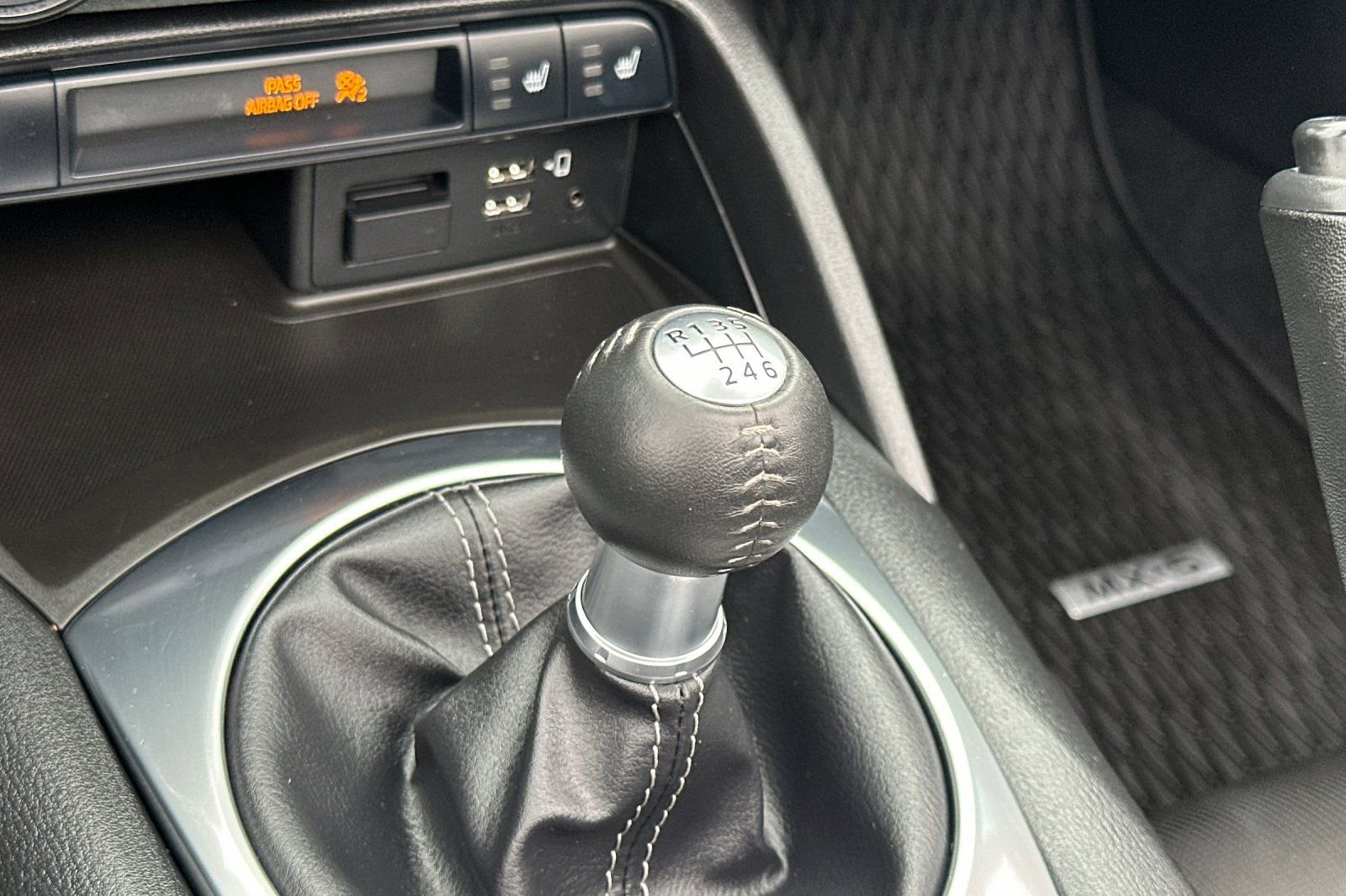 Used 2023 MAZDA MX-5 Miata Club w/ Weather Package image 16