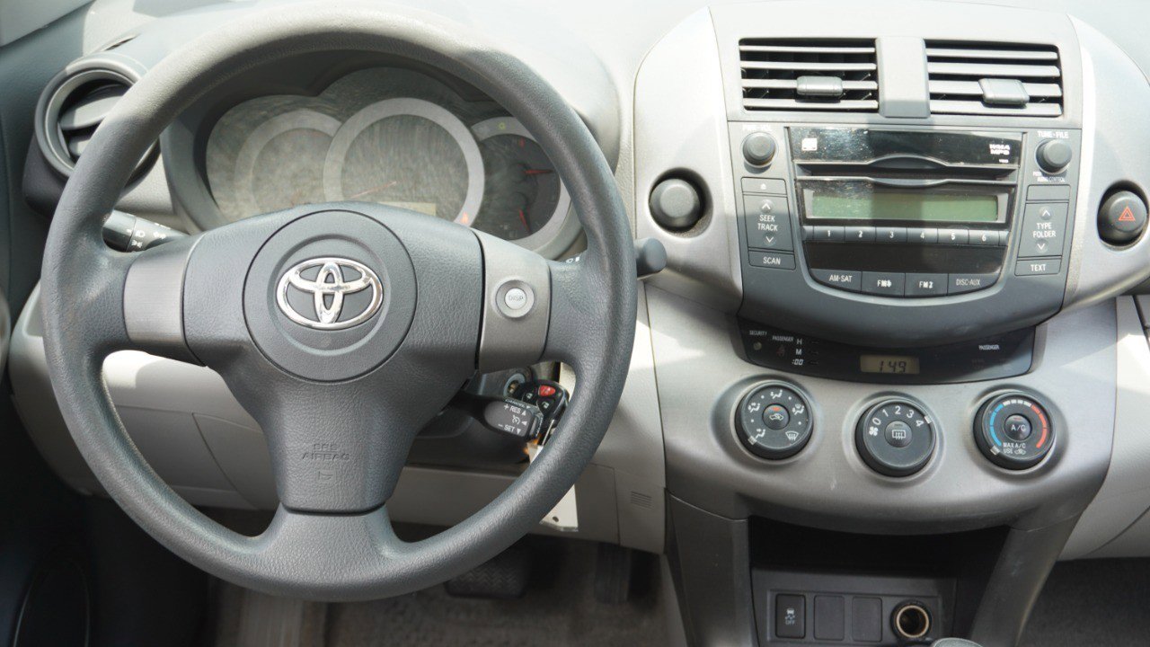 Used 2010 Toyota RAV4 2WD image 23