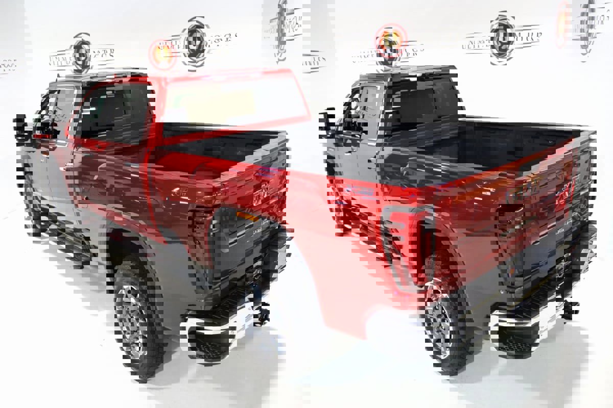 Used 2025 GMC Sierra 3500 SLT w/ SLT Premium Package image 12