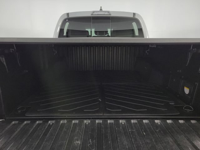 Used 2020 Toyota Tacoma TRD Off-Road w/ Technology Package AWD/4WD image 26