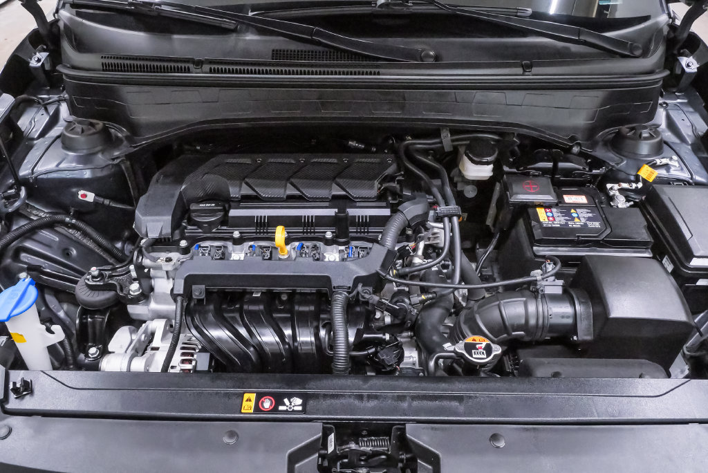 Certified 2024 Hyundai Venue SEL FWD image 30