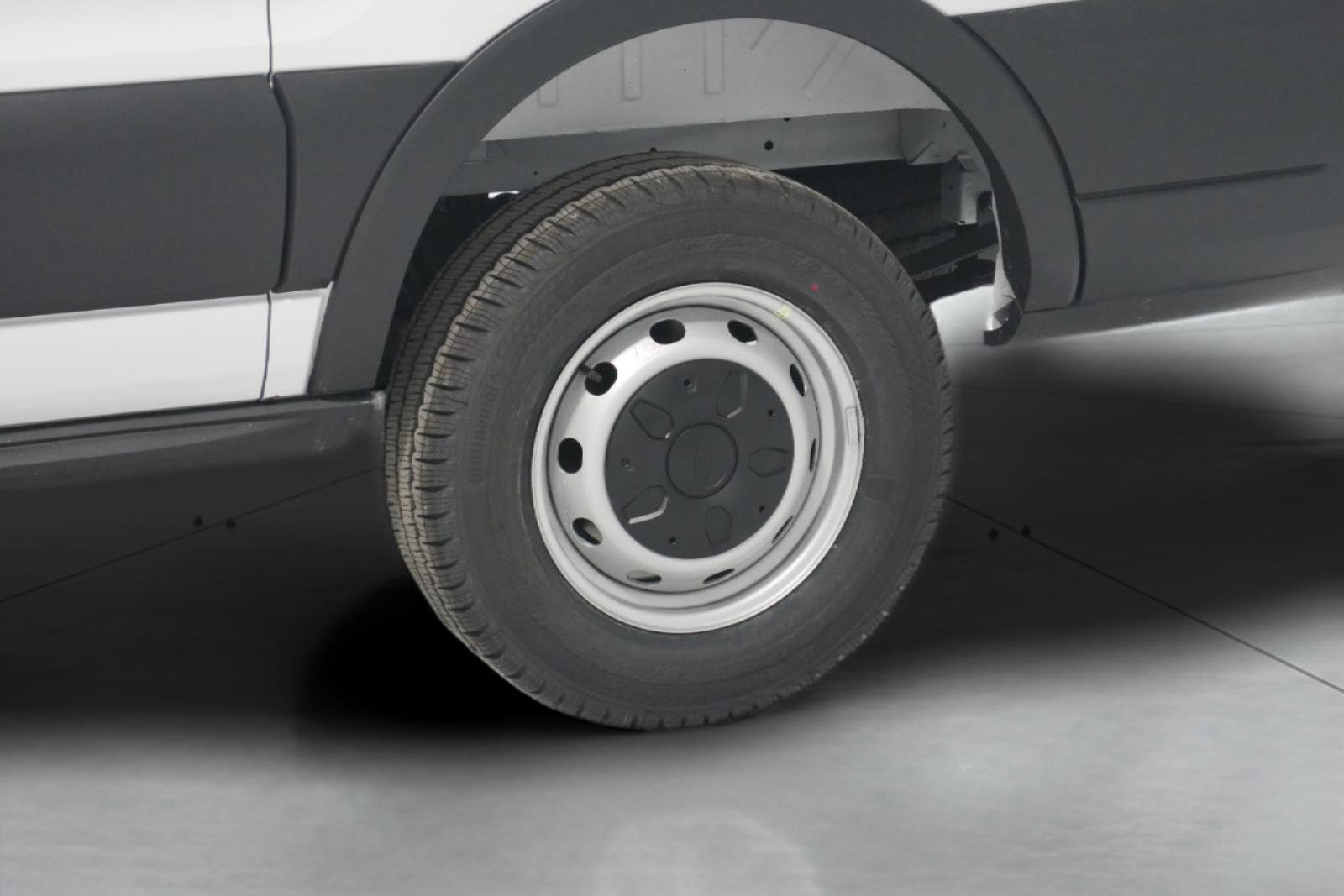 New 2026 Ford Transit 250 Low Roof image 32