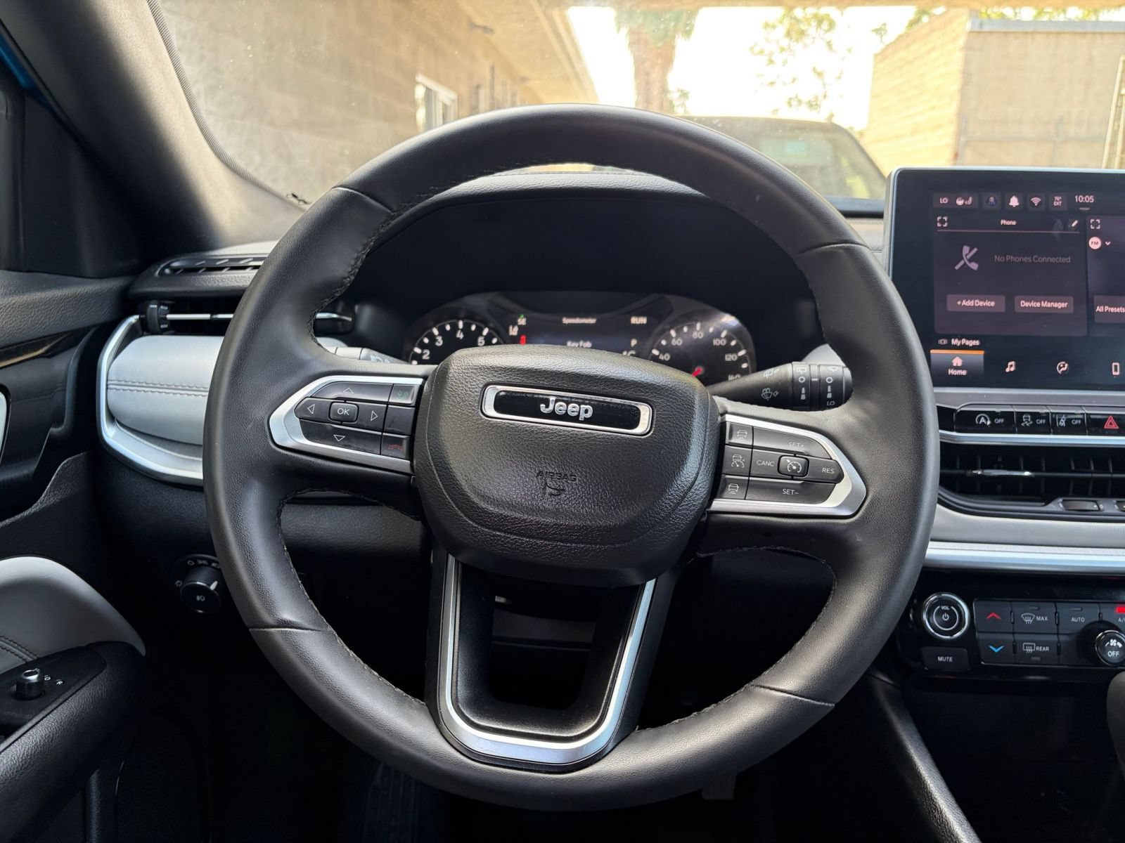 Used 2025 Jeep Compass Limited AWD/4WD image 27