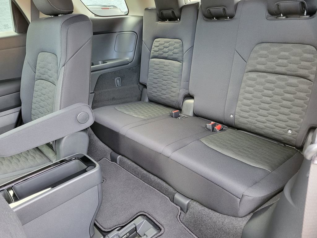 New 2025 Nissan Pathfinder SV image 22