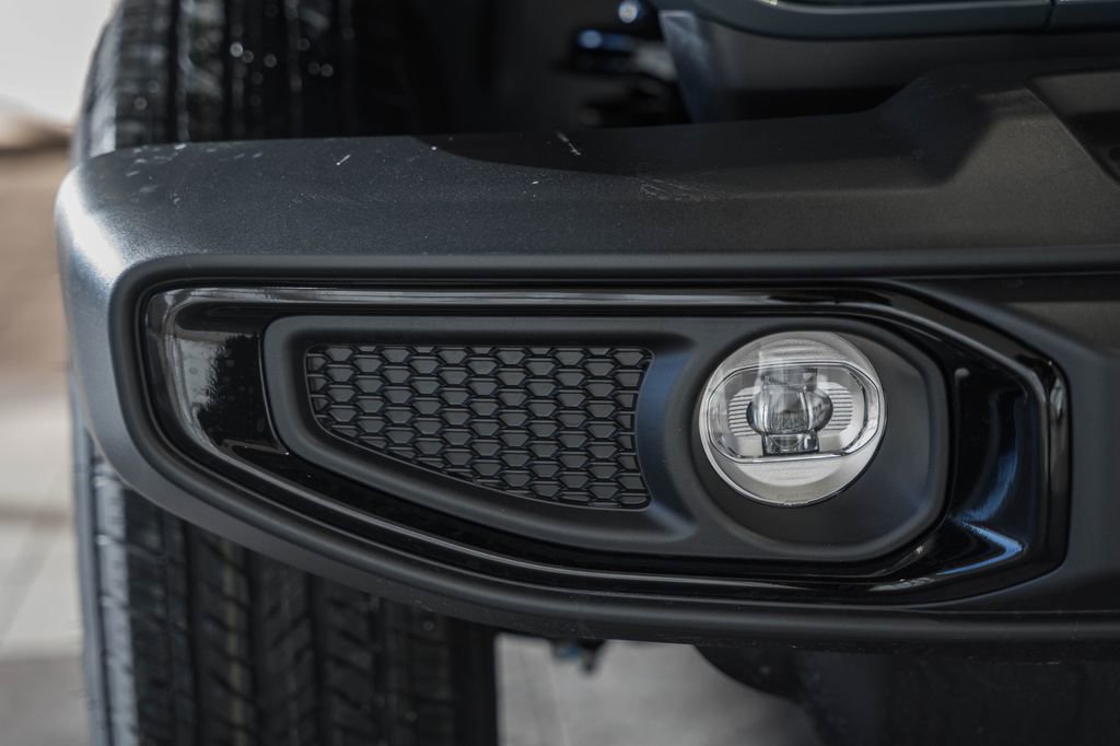 New 2026 Jeep Gladiator Sport image 12