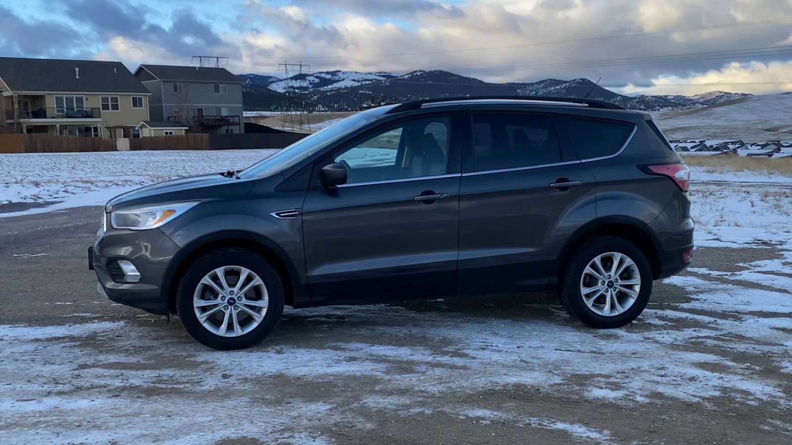 Used 2018 Ford Escape SE image 5