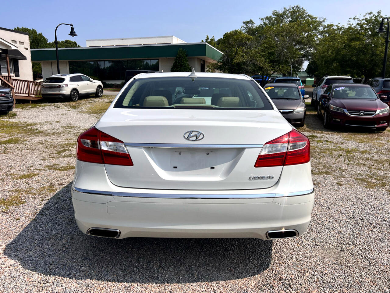 Used 2012 Hyundai Genesis 3.8 image 6