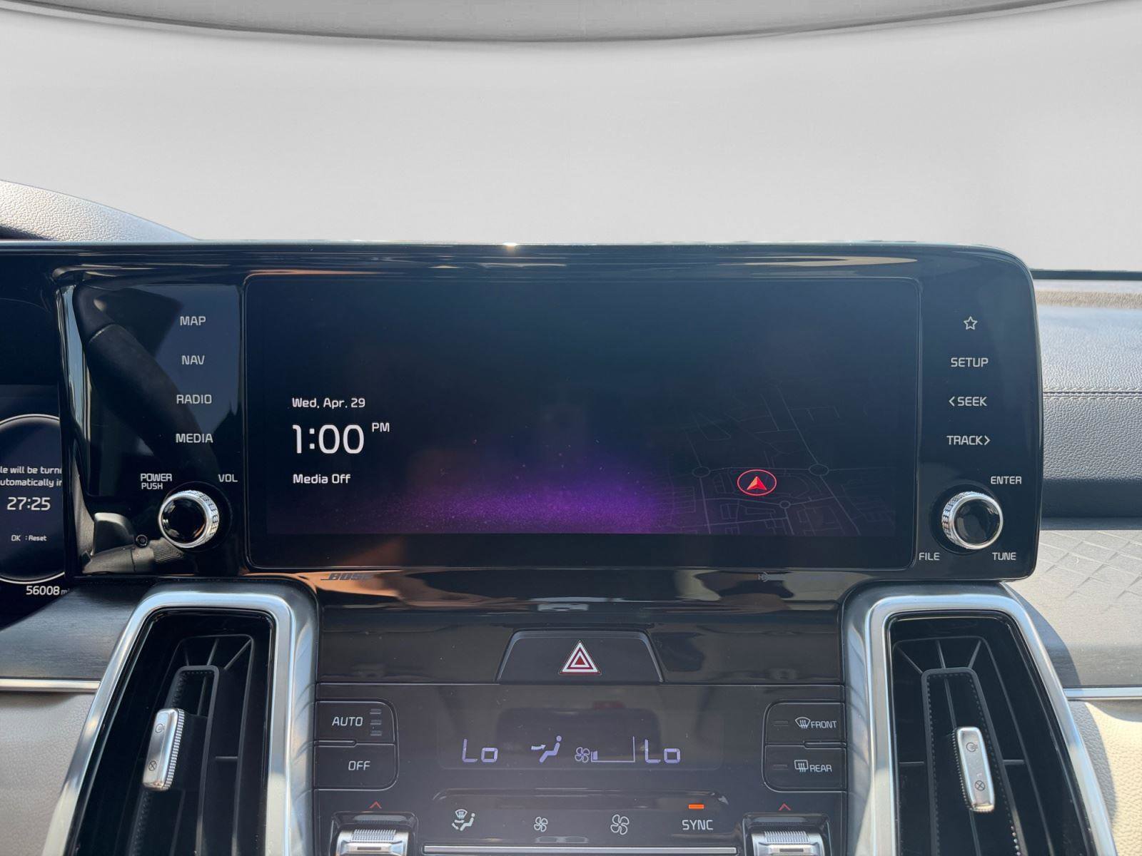 Used 2023 Kia Sorento SX Prestige w/ Panoramic Sunroof Package AWD/4WD image 17