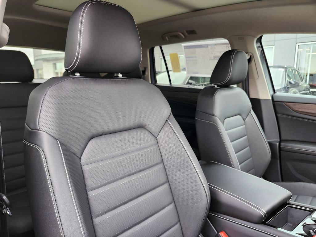 New 2026 Volkswagen Atlas SEL image 14