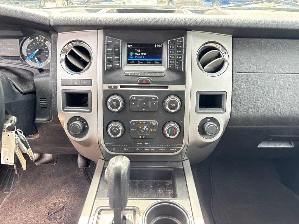 Used 2017 Ford Expedition XLT AWD/4WD image 23