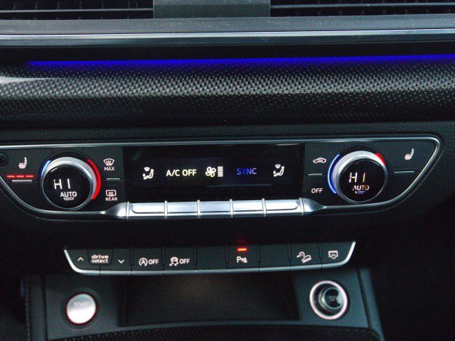 Used 2018 Audi SQ5 Prestige w/ Prestige Package image 27