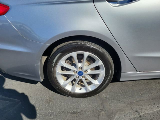 Used 2020 Ford Fusion SE image 20