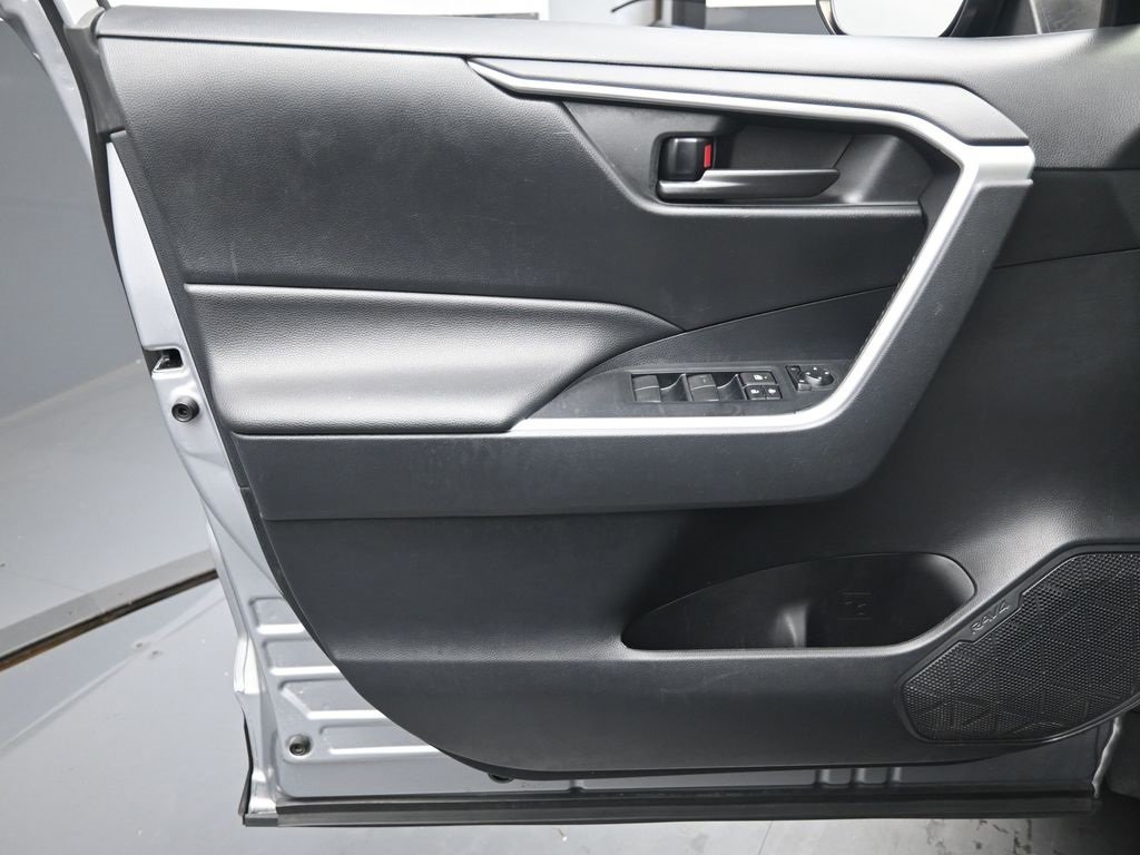 Used 2019 Toyota RAV4 LE w/ All Weather Liner Package image 19