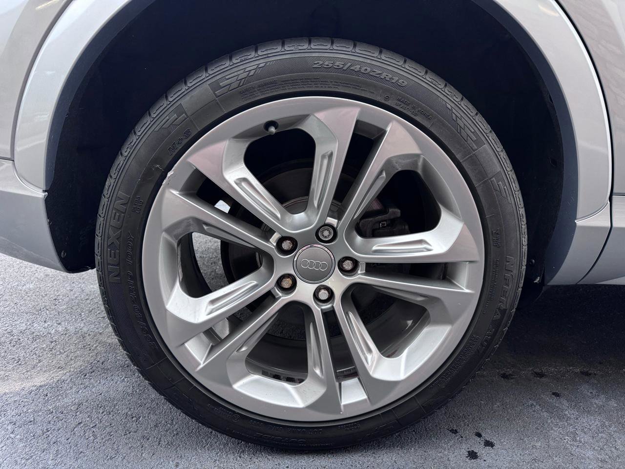 Used 2018 Audi Q3 2.0T Premium w/ Convenience Package FWD image 7