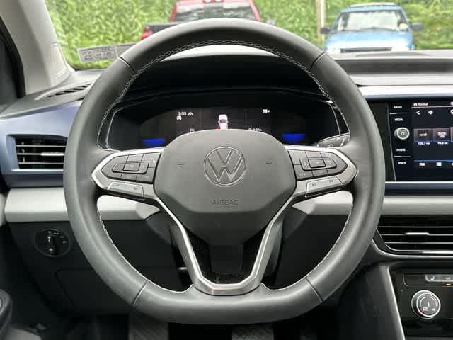 Used 2023 Volkswagen Taos SE w/ Panoramic Sunroof Package AWD/4WD image 8