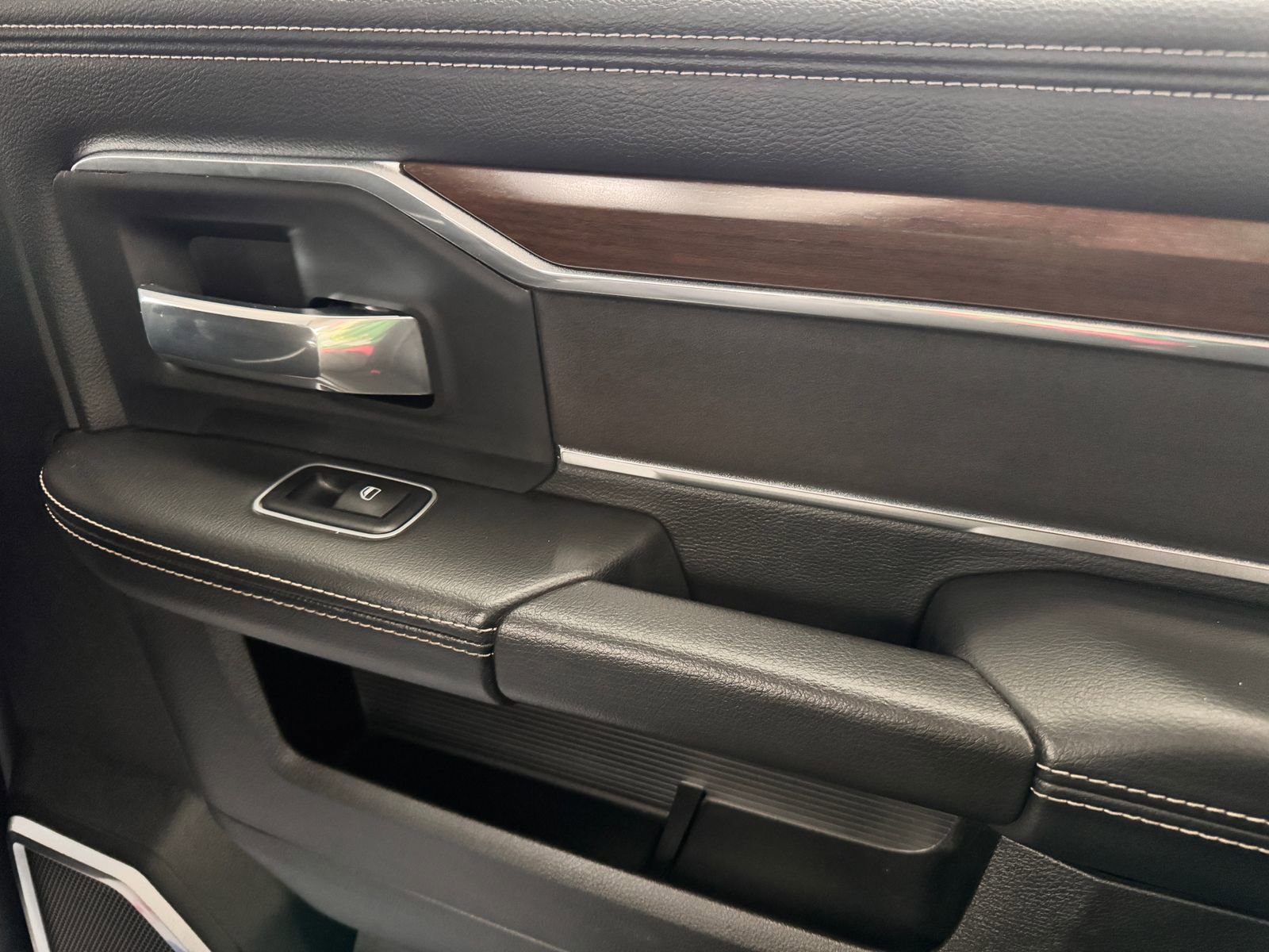 Used 2022 RAM 2500 Laramie image 28