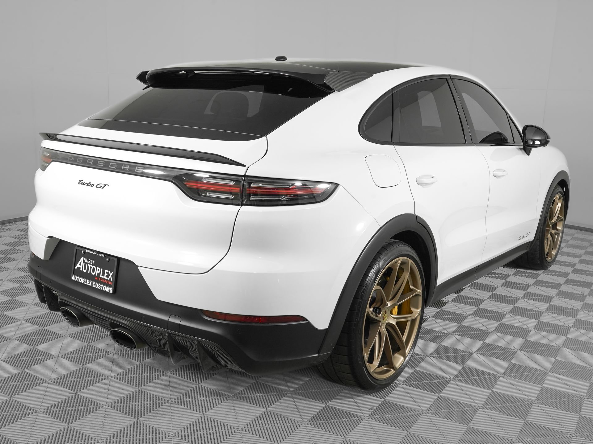 Used 2023 Porsche Cayenne Turbo GT AWD/4WD image 4