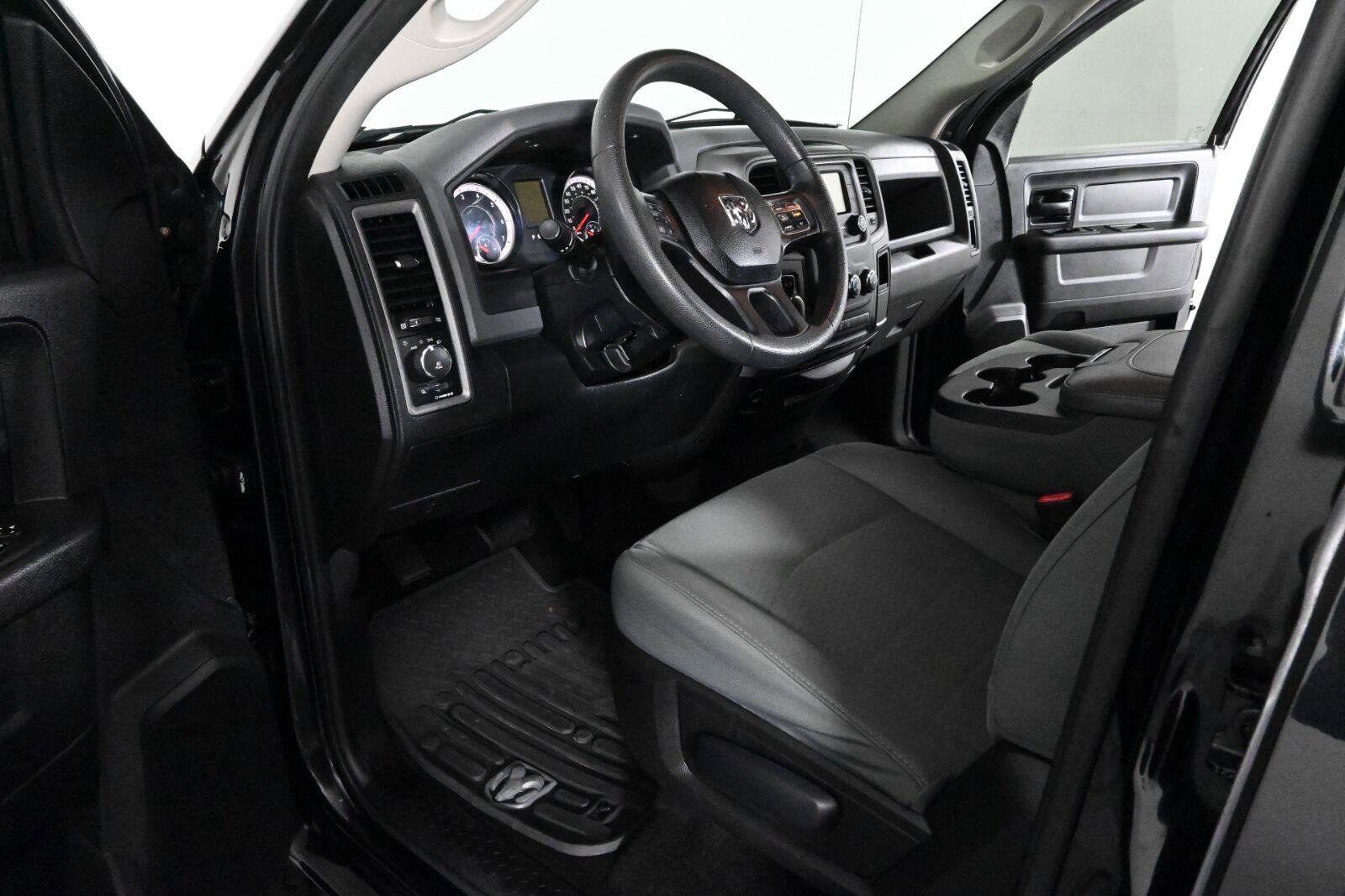 Used 2016 RAM 1500 Express w/ Black Ram 1500 Express Group AWD/4WD image 15