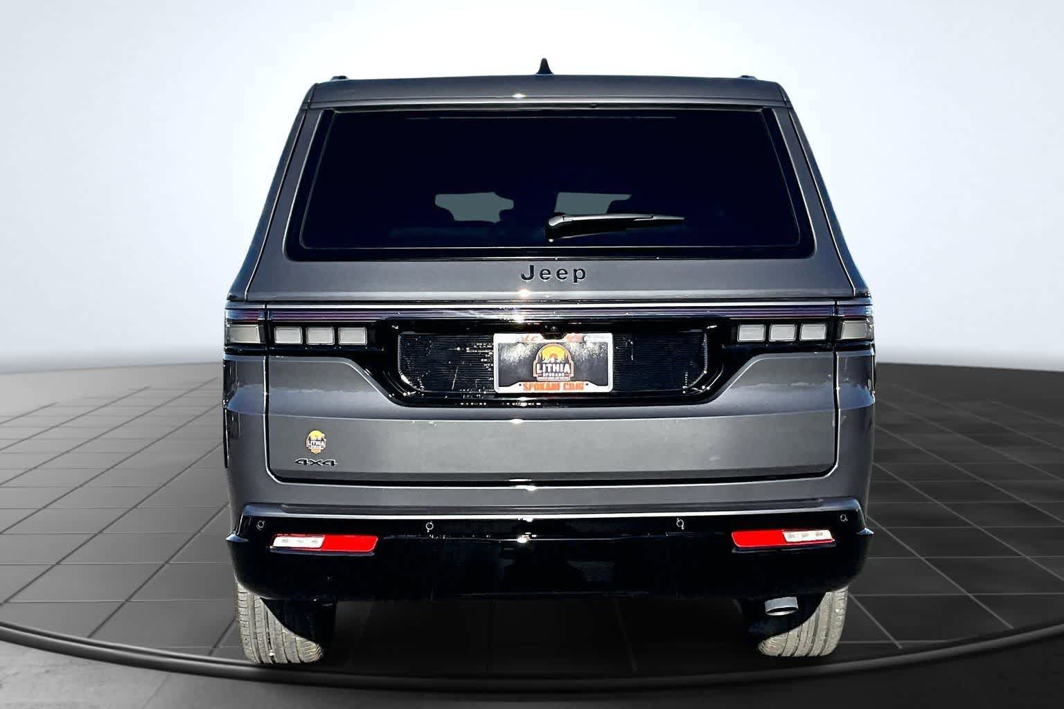 New 2026 Jeep Grand Wagoneer L Limited AWD/4WD image 5