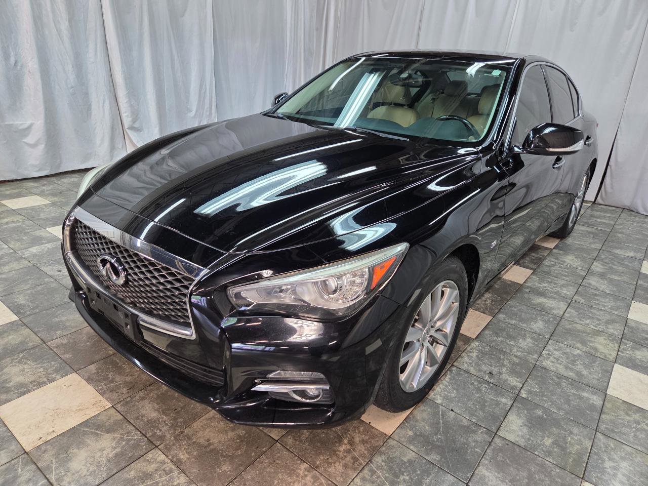 Used 2015 INFINITI Q50 Premium w/ Navigation Package AWD/4WD image 2