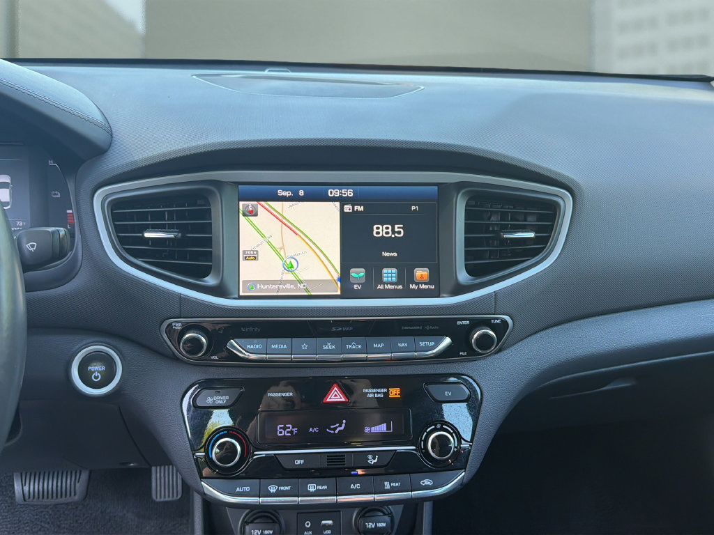 Used 2019 Hyundai Ioniq Limited FWD image 24