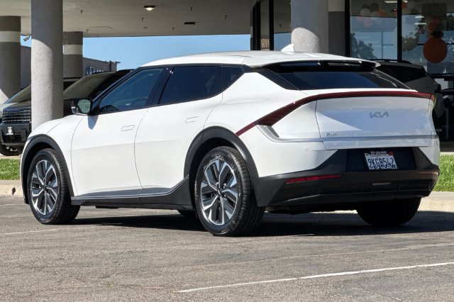Certified 2023 Kia EV6 Light RWD image 8
