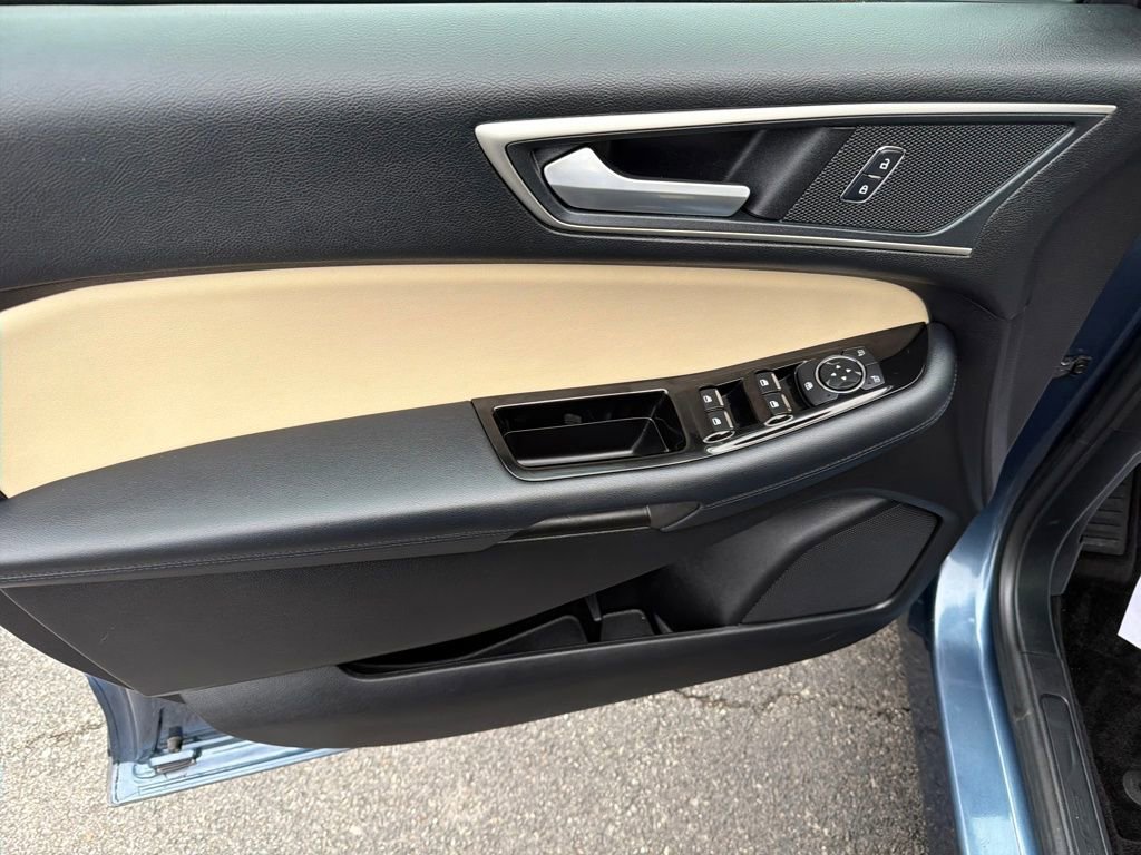 Used 2018 Ford Edge SEL w/ Equipment Group 201A image 12