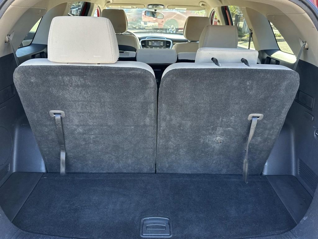 Used 2017 Kia Sorento LX image 24