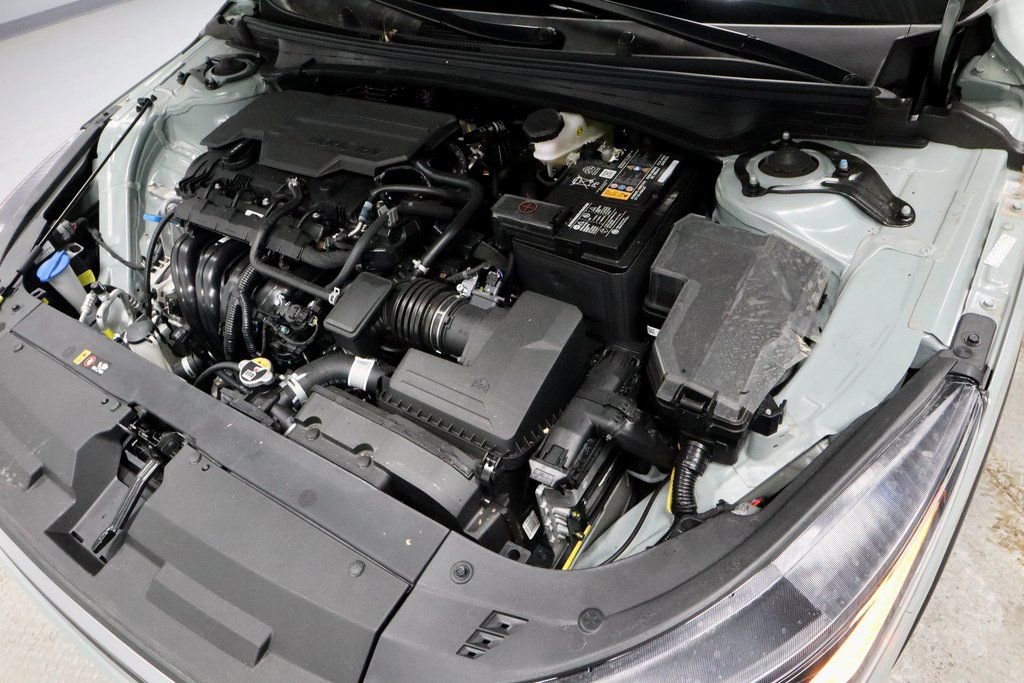 Used 2025 Kia K4 LXS image 17